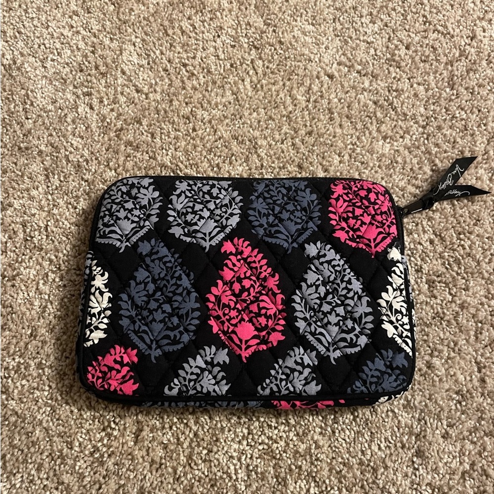 Vera Bradley northern light tablet case cover organizer pink grey black leaf zip